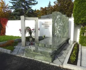 4V_ZSzFWUW5a59zQugIet