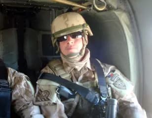 58kgkR_LKyGh8QzAZVbhT